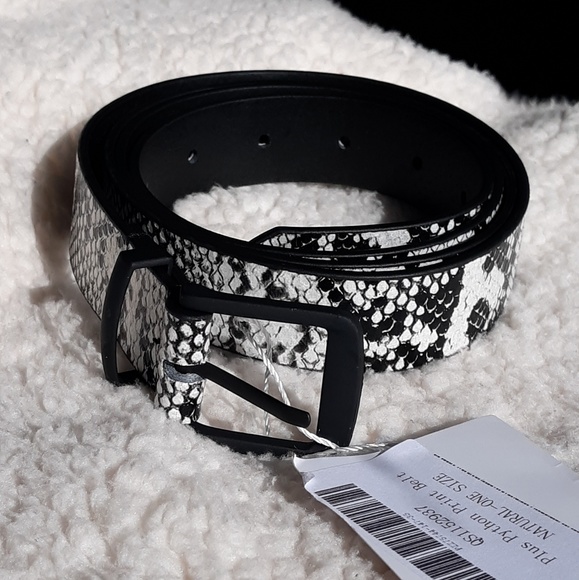 white snake print belt